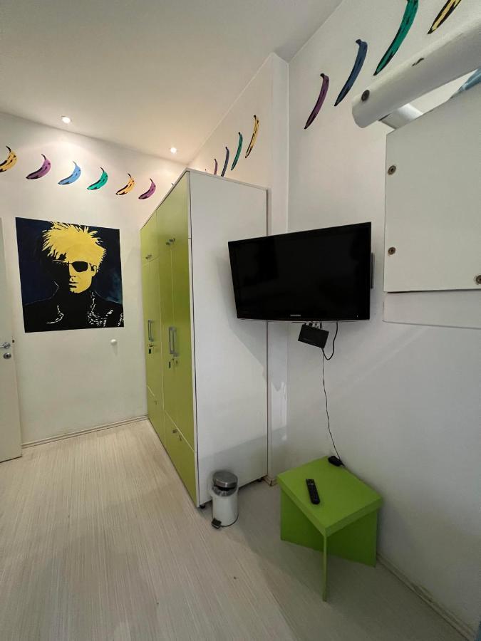 Pop Art Hostel Βελιγράδι Εξωτερικό φωτογραφία